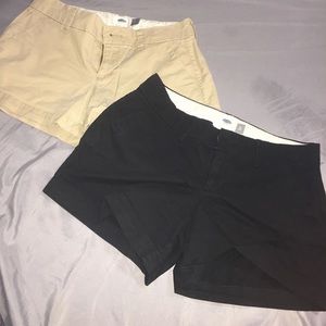 Old navy kaki shorts